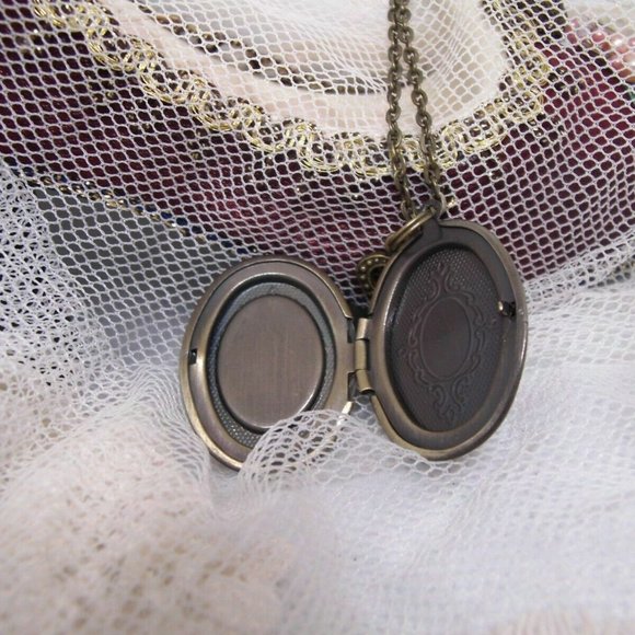 Rose Antique Gold Memorial locket Urn Necklace NEW - Picture 6 of 9